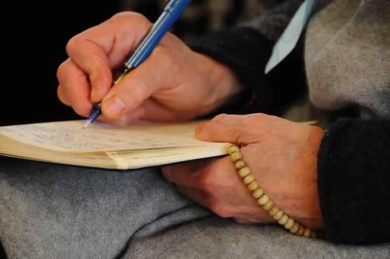 Không phạm tội “Hủy hoại kinh sách”